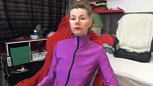 Snapshot of kellyterapy chatting on 02.02.25 kellyterapy online show from 02.02.25