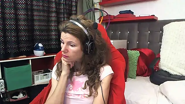 Snapshot of kellyterapy chatting on 02.09.25 kellyterapy online show from 02.09.25