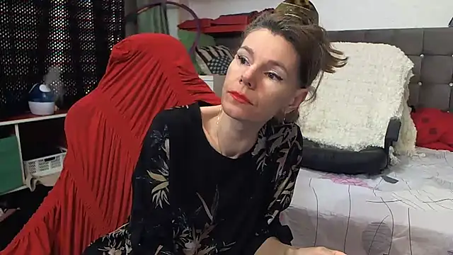 Snapshot of kellyterapy chatting on 02.22.25 kellyterapy online show from 02.22.25