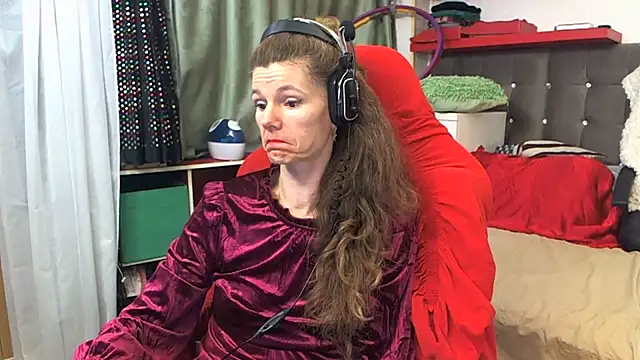 Snapshot of kellyterapy chatting on 03.10.25 kellyterapy online show from 03.10.25