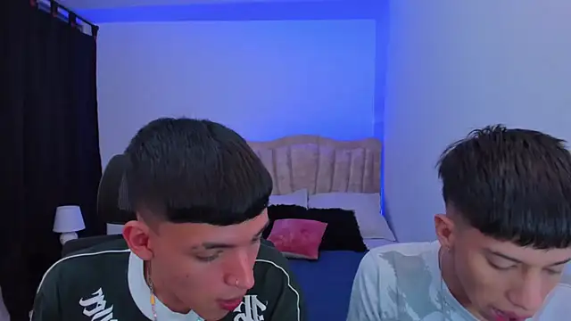 Juan Nd Steven online show from 10.08.25