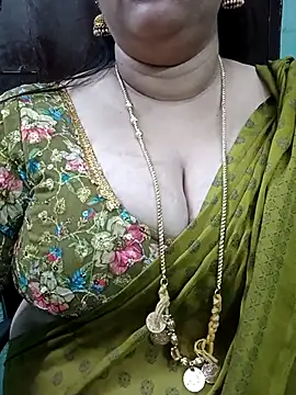 Snapshot of ashikaa_r chatting on 01.17.26 ashikaa r online show from 01.17.26