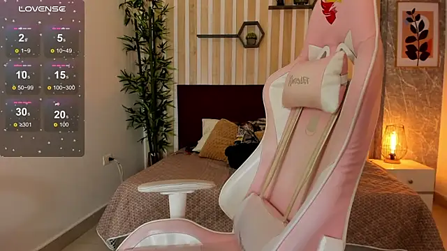 miah connor online show from 02.10.25