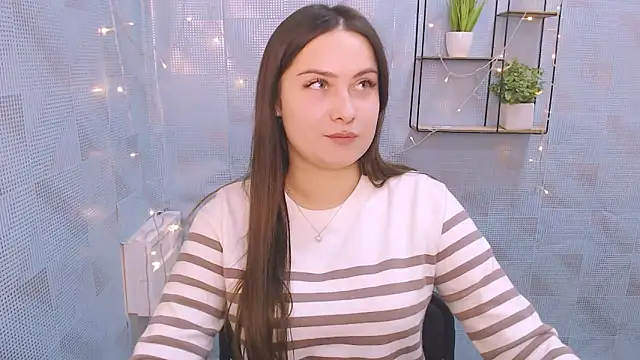 Snapshot of EmiliaTemi_ chatting on 01.03.25 EmiliaTemi online show from 01.03.25