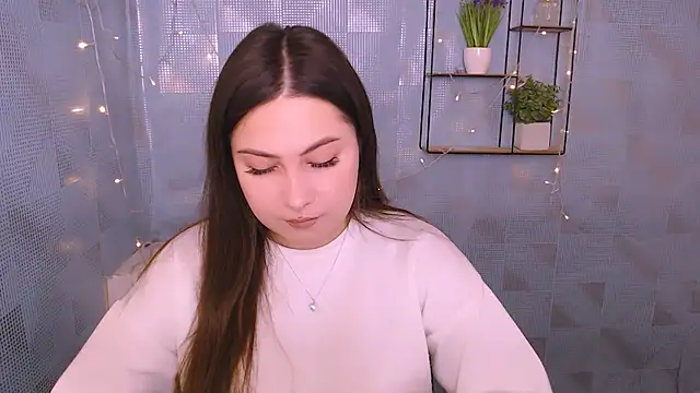 Snapshot of EmiliaTemi_ chatting on 01.09.25 EmiliaTemi online show from 01.09.25