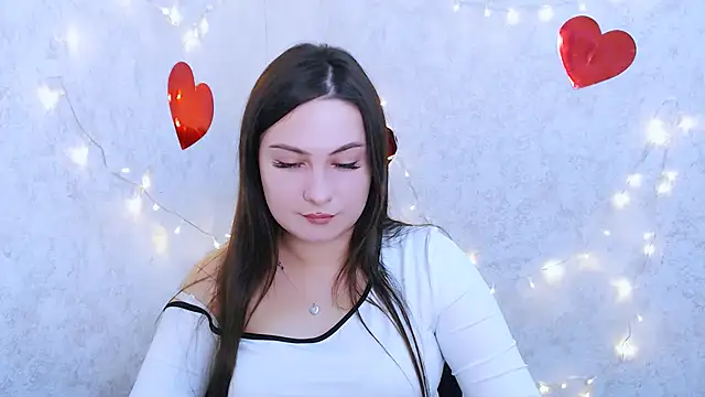 Snapshot of EmiliaTemi_ chatting on 02.18.25 EmiliaTemi online show from 02.18.25