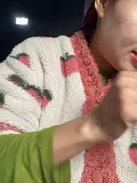 Snapshot of Laura8910 chatting on 03.18.25 Laura8910 online show from 03.18.25