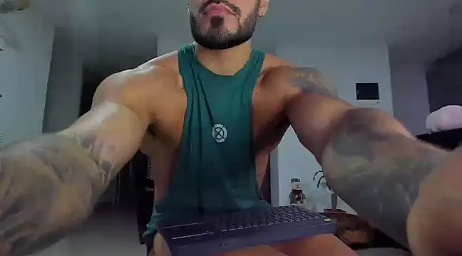 Snapshot of Alexander_Martines chatting on 01.07.25 Alexander Martines online show from 01.07.25