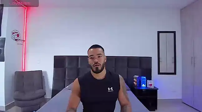 Snapshot of Alexander_Martines chatting on 01.26.25 Alexander Martines online show from 01.26.25