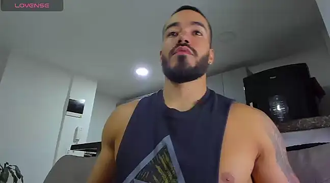 Snapshot of Alexander_Martines chatting on 01.31.25 Alexander Martines online show from 01.31.25