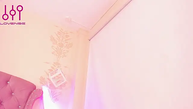 DaphneLloyd online show from 09.19.25