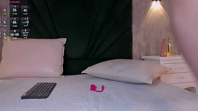 Alexiis Etereo online show from 02.08.26