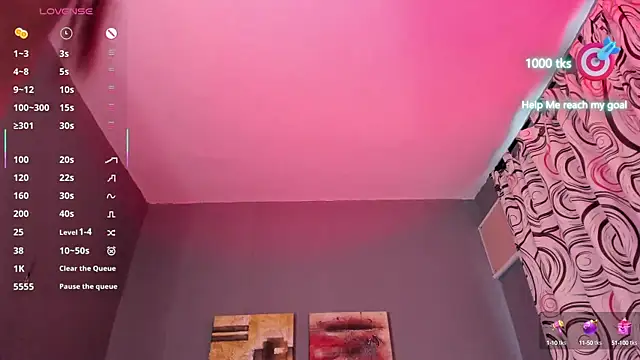 Snapshot of Ana_333 chatting on 10.11.25 Ana 333 online show from 10.11.25