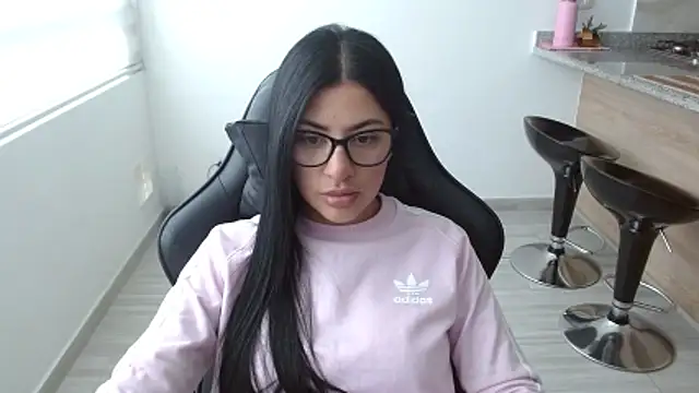 Charlotte cute18 online show from 03.12.26