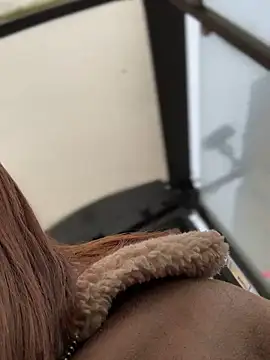 Snapshot of Accole chatting on 01.30.25 Accole online show from 01.30.25