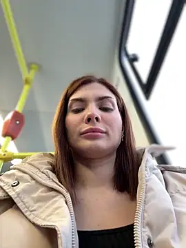 Snapshot of Accole chatting on 02.09.25 Accole online show from 02.09.25