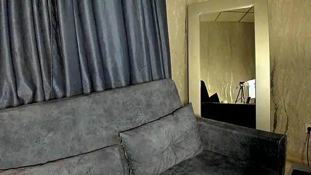 Stacey Brown online show from 12.12.24