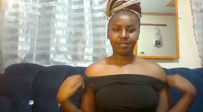 Snapshot of Sexxycheeks- chatting on 12.11.24 Sexxycheeks- online show from 12.11.24