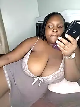 Snapshot of Bigboobylovers chatting on 01.07.25 Bigboobylovers online show from 01.07.25