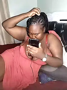 Snapshot of Bigboobylovers chatting on 01.15.25 Bigboobylovers online show from 01.15.25