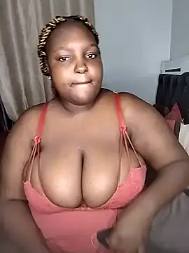 Snapshot of Bigboobylovers chatting on 01.20.25 Bigboobylovers online show from 01.20.25