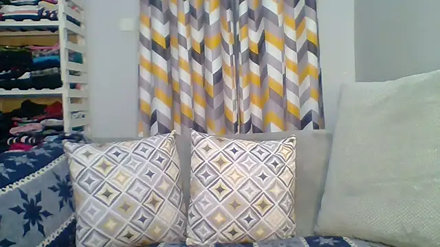 Petite 254 online show from 03.20.26