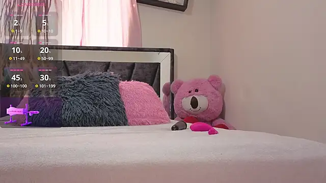 Hotsamantamature online show from 11.22.25