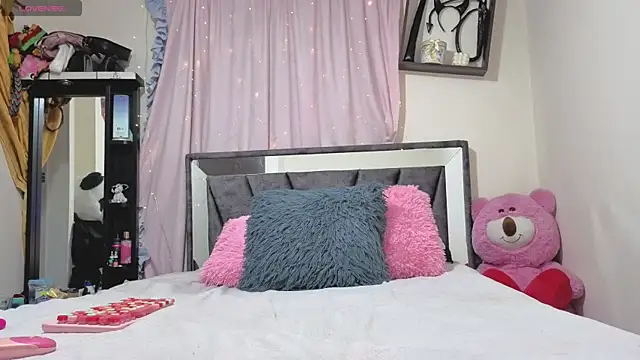 Hotsamantamature online show from 01.08.26