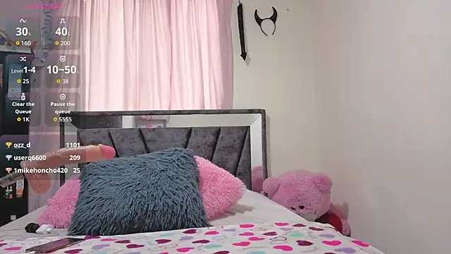 Hotsamantamature online show from 02.24.26