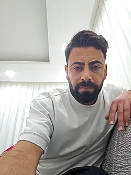 Snapshot of Arena2133 chatting on 10.30.25 Arena2133 online show from 10.30.25