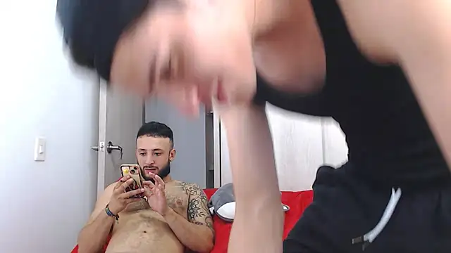 Snapshot of Sanit_Di chatting on 04.30.26 Sanit Di online show from 04.30.26