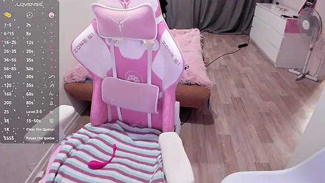 Malina Lovely online show from 12.02.25