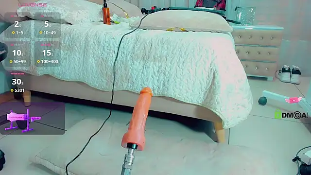 EmilyySaenz online show from 09.16.25