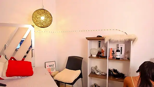 rose scottt online show from 12.14.24