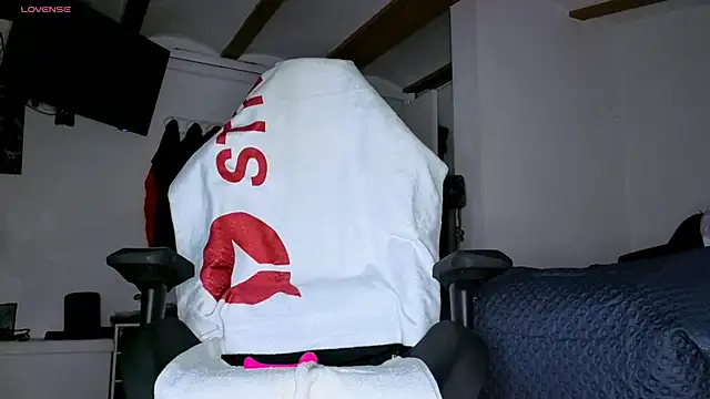 Snapshot of alicantino841 chatting on 02.21.25 alicantino841 online show from 02.21.25