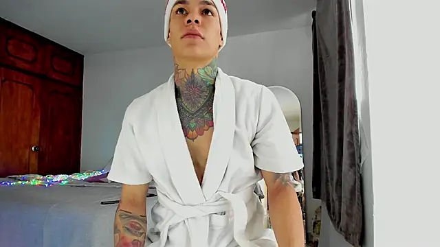 Snapshot of Jordyrodriiguez chatting on 12.24.24 Jordyrodriiguez online show from 12.24.24