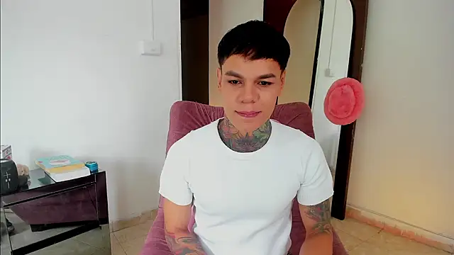 Jordyrodriiguez online show from 10.29.25