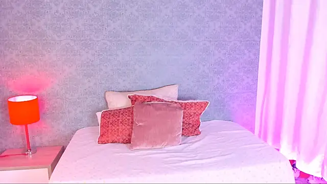 Snapshot of CatrinaRossi chatting on 01.15.25 CatrinaRossi online show from 01.15.25