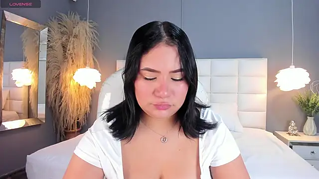 HannaKarson online show from 02.12.26