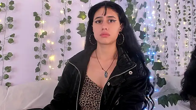 Snapshot of Natasha_Nasty2 chatting on 01.05.25 Natasha Nasty2 online show from 01.05.25