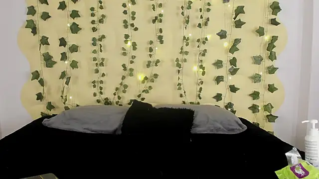 Snapshot of Natasha_Nasty2 chatting on 02.16.25 Natasha Nasty2 online show from 02.16.25