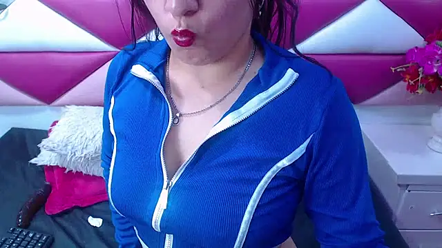 MariaClay online show from 03.07.25