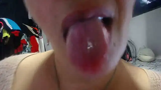 Sweeetness Milf online show from 02.25.25