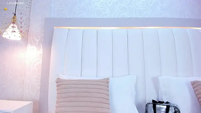 afrodytasky  online show from 12.28.24