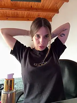 Snapshot of Lolykush chatting on 09.16.25 Lolykush online show from 09.16.25