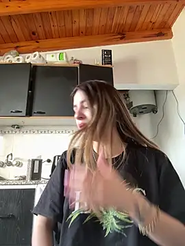 Snapshot of Lolykush chatting on 09.24.25 Lolykush online show from 09.24.25