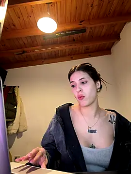 Snapshot of Lolykush chatting on 10.05.25 Lolykush online show from 10.05.25