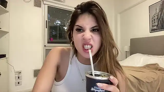 Snapshot of Lolykush chatting on 10.29.25 Lolykush online show from 10.29.25