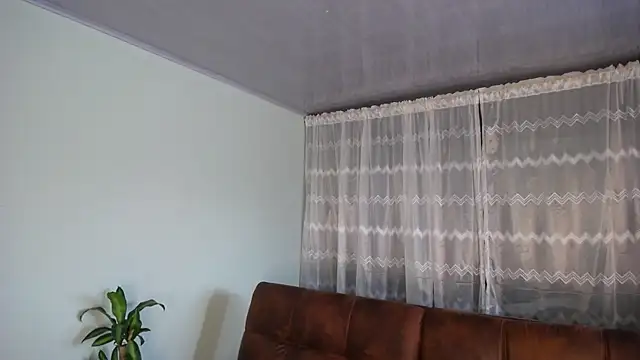 peyton golden1 online show from 12.14.24