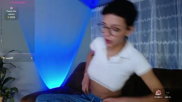 peyton golden1 online show from 01.13.25